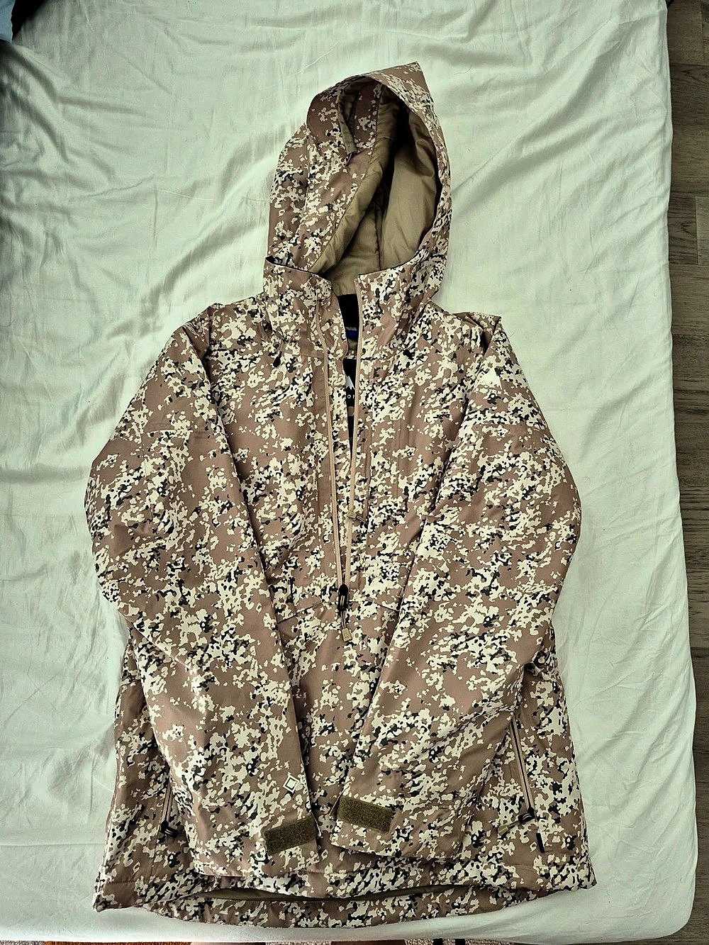 Burton Women Goretex 2L Anorak Jacket (Meidum)